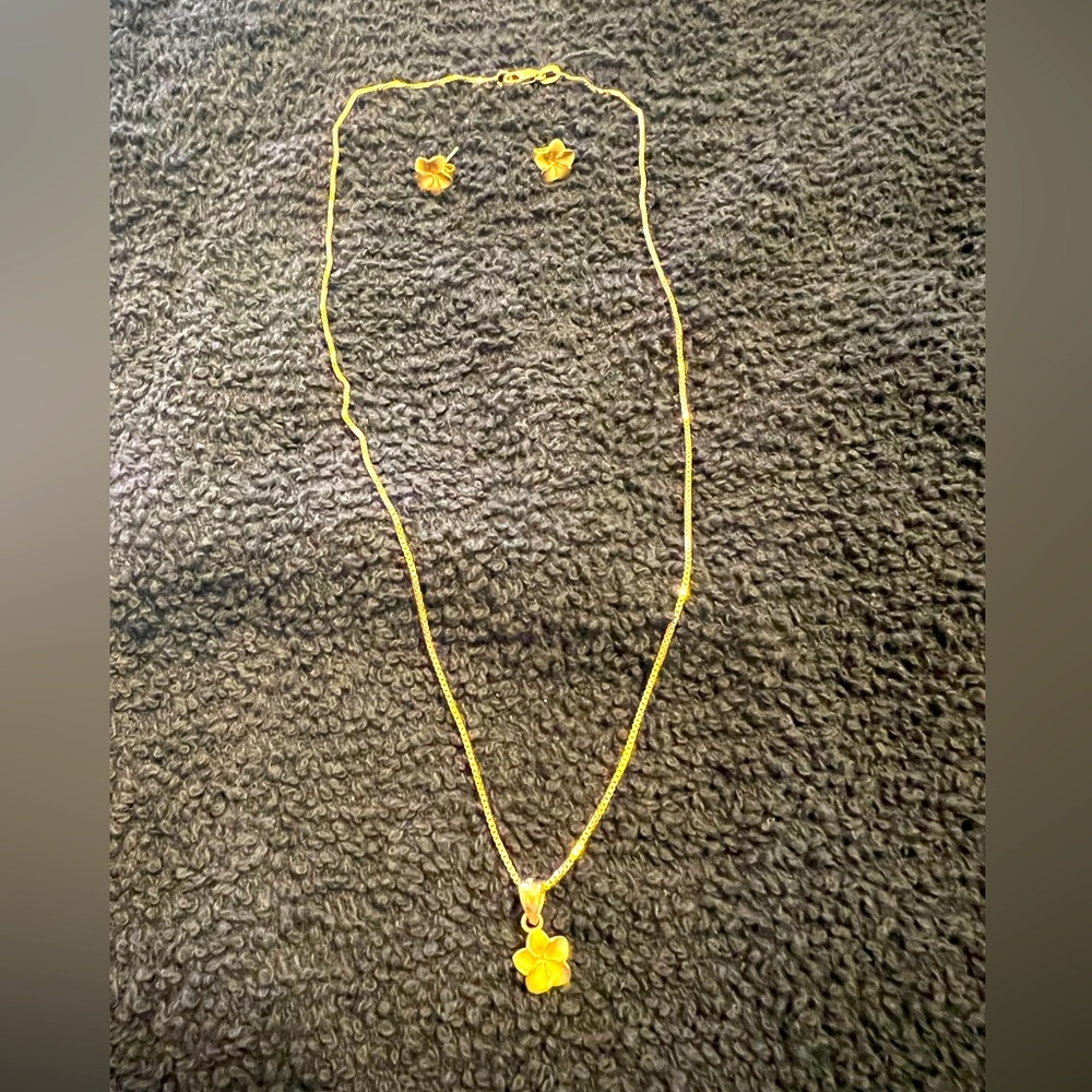 14K Yellow Gold Plumeria Necklace and earring set